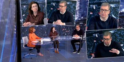 Predsednik Srbije Aleksandar Vučić gostovao je u specijalnoj emisiji "Hit tvit" na televiziji Pink, a naša televizija - Informer TV, uz sve potrebne dozvole prenosila je predsednikovo gostovanje.