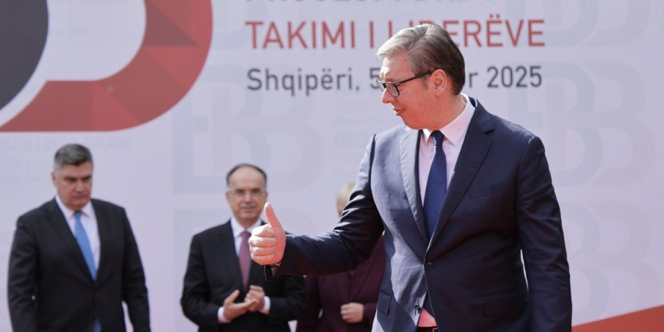 Vučić stigao u Albaniju: Učestvuje na samitu Procesa Brdo-Brioni u Draču