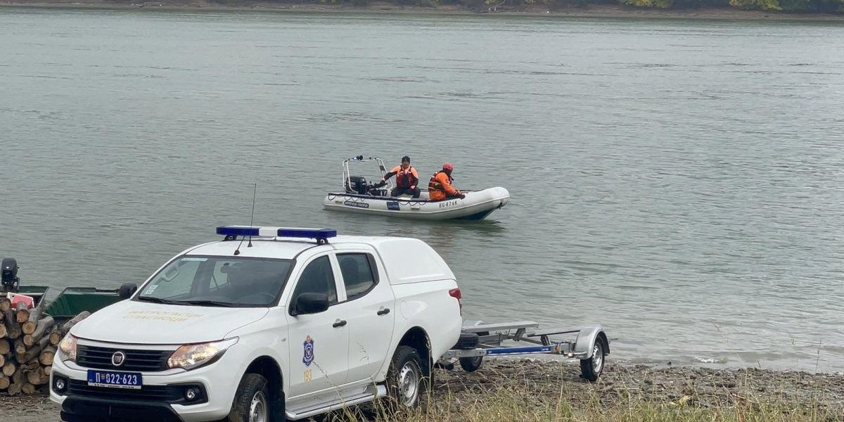 Hladan Dunav odneo najmanje jedan život: Informer na mestu tragedije (FOTO)