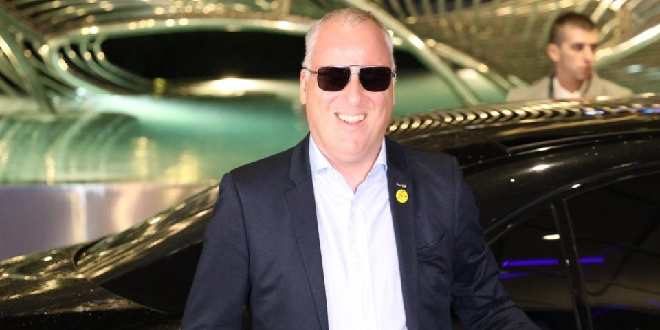 Razočarao ga kolega: Pevač besan na Sašu Matića jer ga nije zvao na ćerkin 18. rođendan