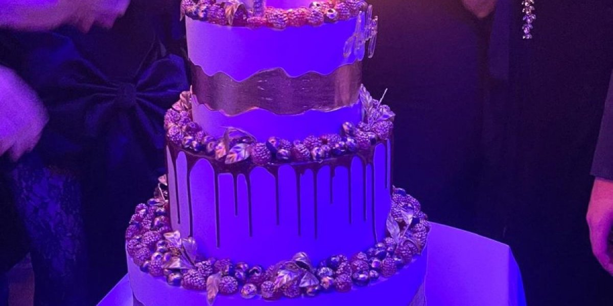 Torta na slavlju kod Viki Miljković