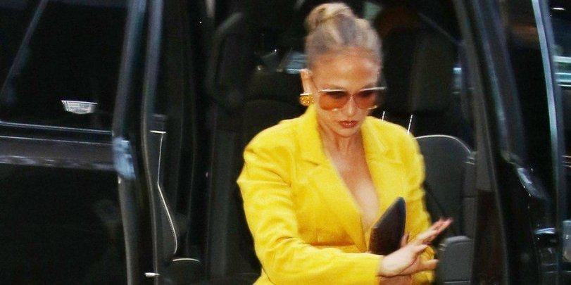 Dženifer Lopez pokazala ogromne grudi: Cice ubice pred eksplozijom - svet na aparatima (FOTO)