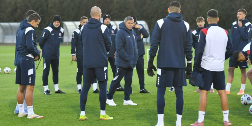 Nema kraja problemima: Četvorica zakasnila na okupljanje pred Albaniju