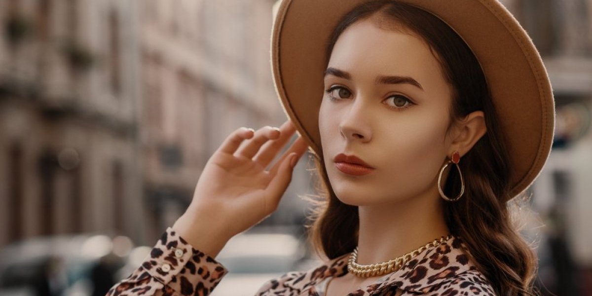 Nakit koji morate imati ove jeseni: Aktuelni komadi za urbane žene sa kojim ste tip-top