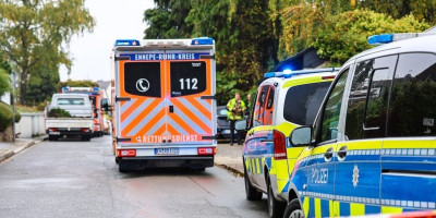 Devojčica (12) je teško povređena u nemačkom gradu Bohumu nakon što je napala policajce sa dva noža, zbog čega su je je upucali.