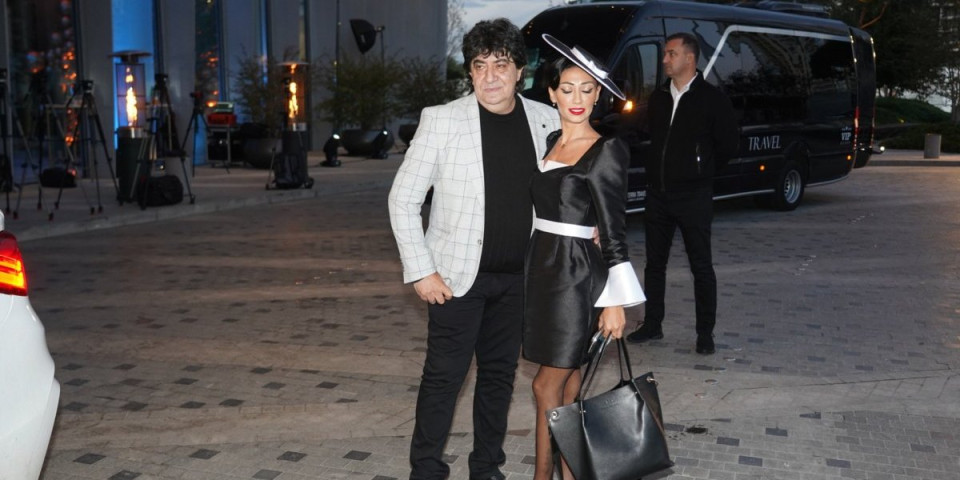 Razvod na pomolu? Pevačica se udala za duplo starijeg, sad poručila: "Ne vraćam se tamo gde..."