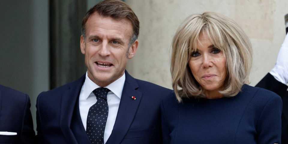 Šokantne reči o Makronu iz Moskve: Ostavka? Jeste li mu videli ženu...