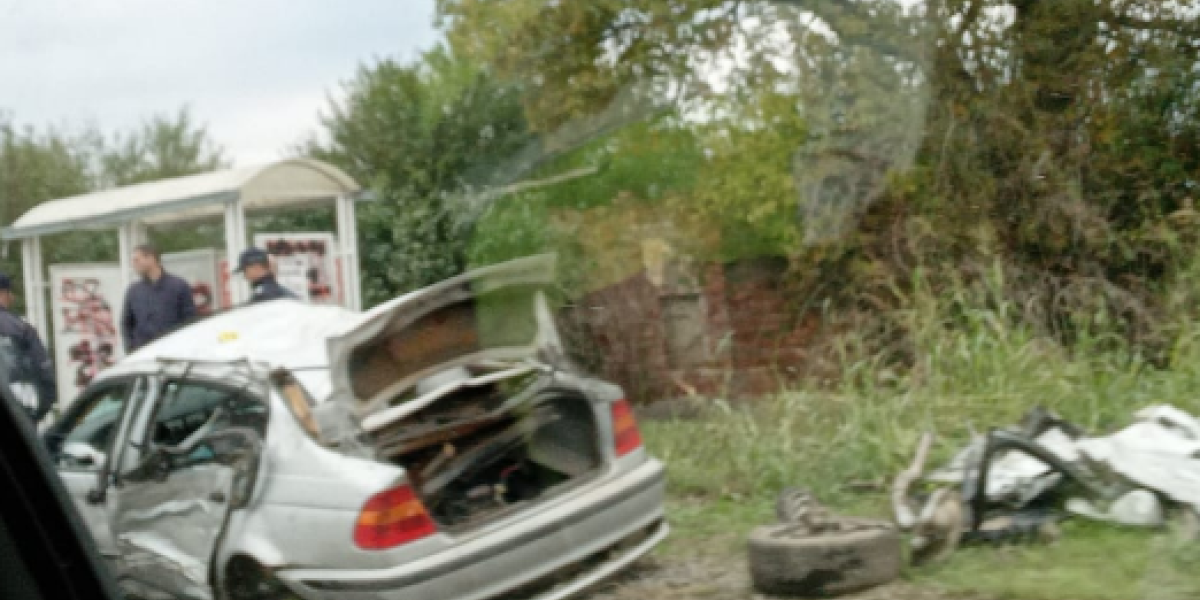 Automobil sleteo s puta i usmrtio mladića koji je stajao na stanici: Otkriveno čije je telo pronađeno kod Požarevca