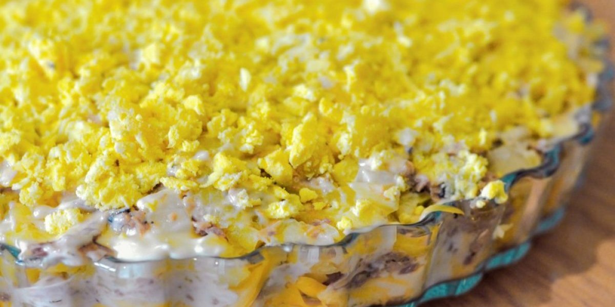 Mimoza salata kraljica slavske trpeze: Gotova za 10 minuta - Srbi je obožavaju