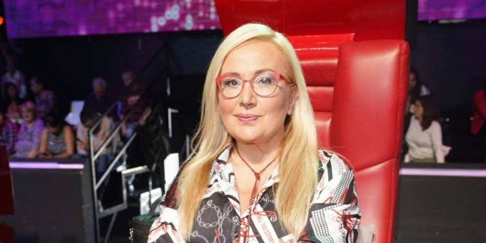 Leontina otkrila dugo čuvanu tajnu - Poznata balada pisana je za ovog voditelja