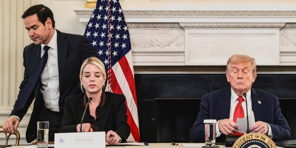 Ova zemlja je sledeća?! Počeli tajni pregovori SAD sa unukom poznatog lidera - sprema se velika promena...