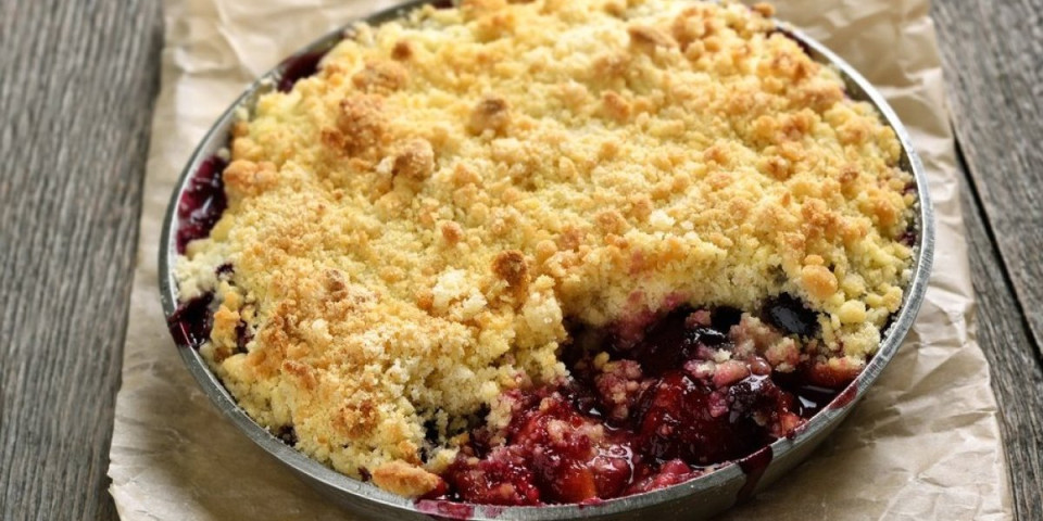 Starinska lenja pita sa šljivama: Pravi bakin klasik - mekana i sočna, nema boljeg recepta