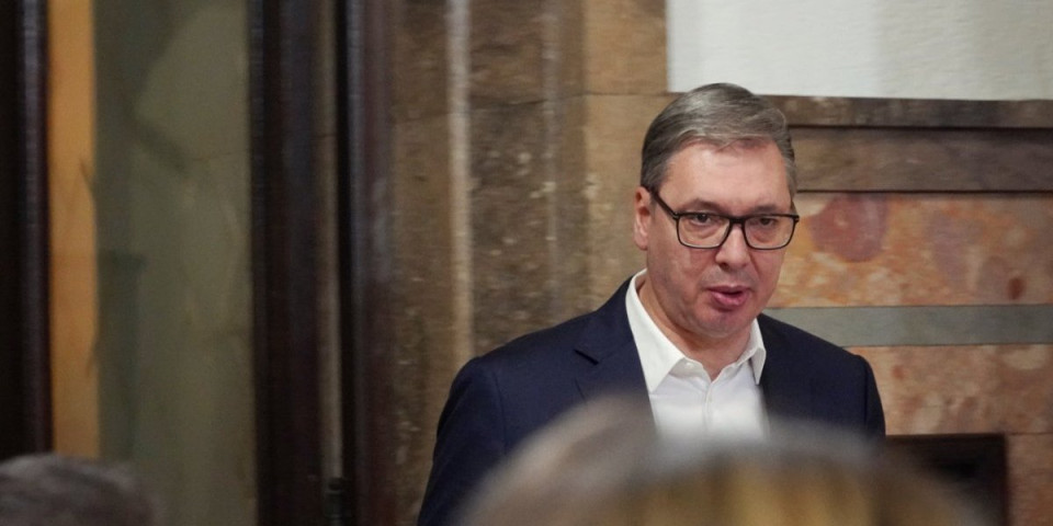 "Običan čovek koji se bori za svoju zemlju!" Vučić o situaciji sa NIS: Nemam rešenje, ali ću ga imati, jer ga gradim (VIDEO)