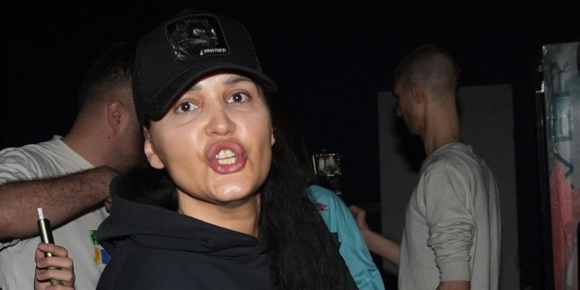 Voditeljka rodila dete oženjenom biznismenu: Sin je napustio zbog oca