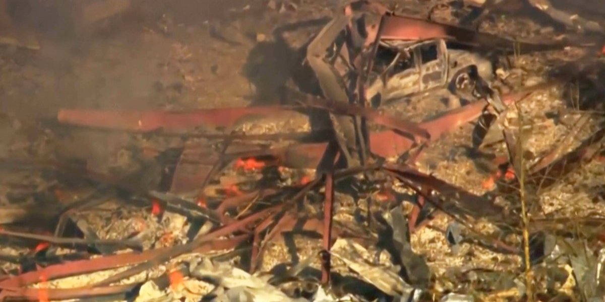 (VIDEO) Američka fabrika oružja odletela u vazduh: Razorna eksplozija zbrisala sve sa lica zemlje