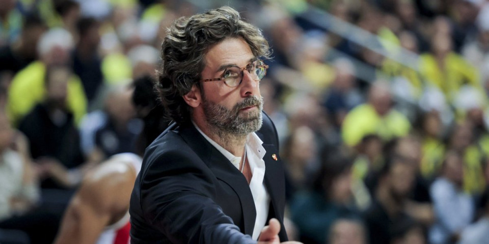 Haos posle meča - Trener Zvezde "odvalio" vrata posle pobede: Nadam se da nisam nikoga naljutio