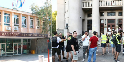 Informer je došao u posed dva audio-snimka koji dokazuju šta se dešava na Fakultetu tehničkih nauka (FTN) u Novom Sadu, kao i na Pravnom fakultetu u Beogradu.