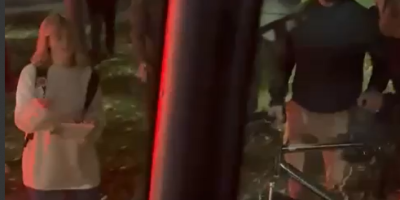 Danas je u Novom Sadu održan skup protiv blokada, a nakon njegovog završetka došlo je do incidenta kada su blokaderi napali autobus koji je odvozio učesnike.