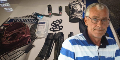 Blokadere koji su večeras napadali autobuse u kojima su se nalazili učesnici skupa protiv blokada u Novom Sadu predvodio je Milan Jaćimović, sin prevoznika Milomira Jaćimovića.