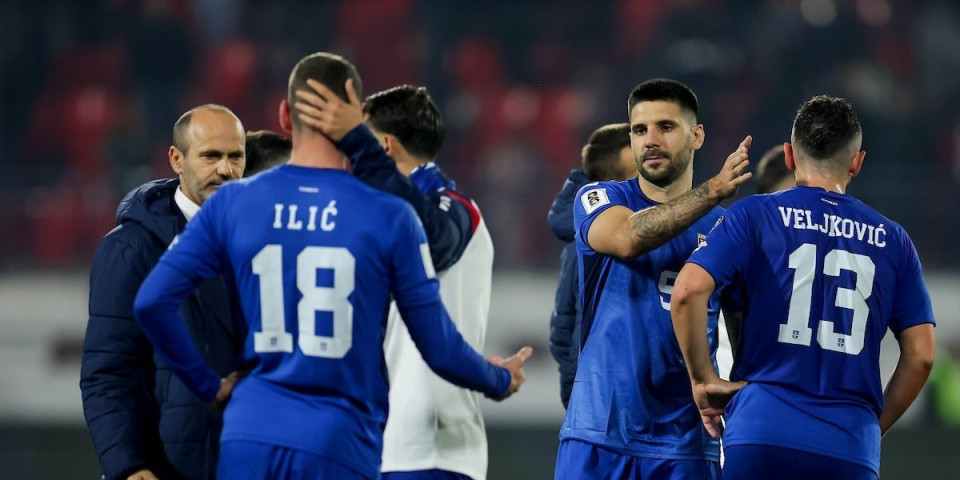 Reakcije navijača posle sramote: Bljuju vatru, opleli po fudbalerima, Piksiju, traže ostavke...