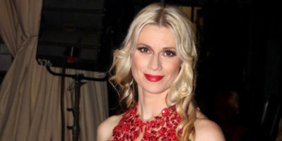 Glumica Mina Lazarević (50) već neko vreme uživa u ljubavi sa poznatim kolegom Vladimirom Posavcem Tušekom (51).