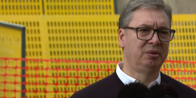 Predsednik Srbije Aleksandar Vučić obišao je radove na sanaciji i adaptaciji Klinike za ginekologiju i akušerstvo Višegradska. Predsednik je govorio o svim udarnim temama.
