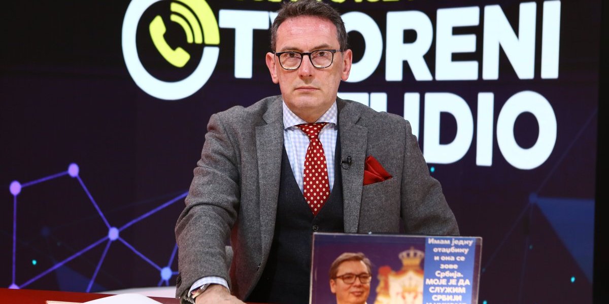 Nebojša Bakarec: Izbezumljena opozicija i blokaderi u nokautu