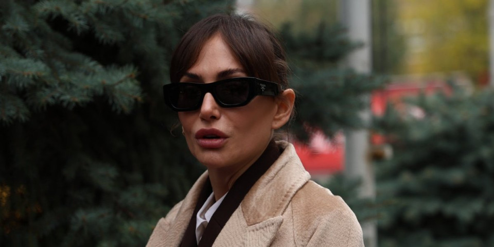 Emina Jahović otkazala koncert zbog velike tragedije: "Ovo je nenadoknadiv gubitak..."
