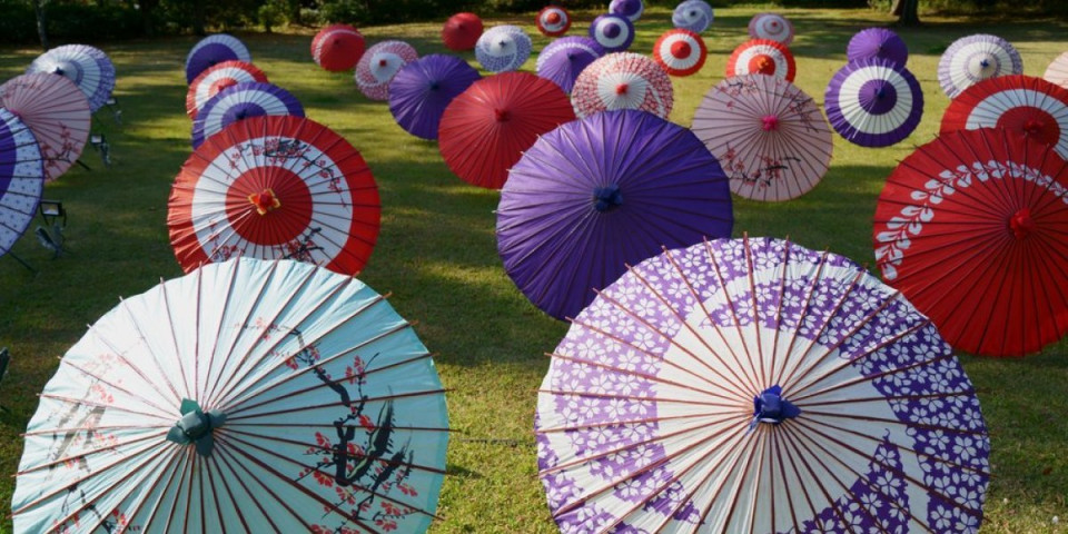 Srušene sve rodne granice: Muškarci u Japanu nose suncobrančiće više od žena