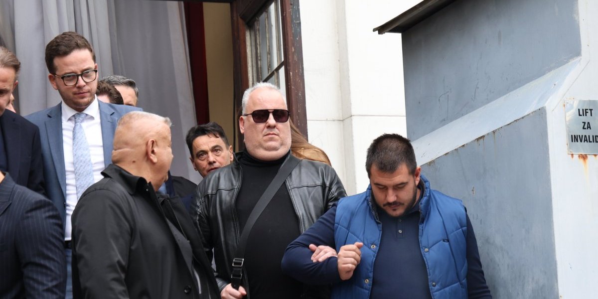 Kolege na komemoraciji Halidu Bešliću