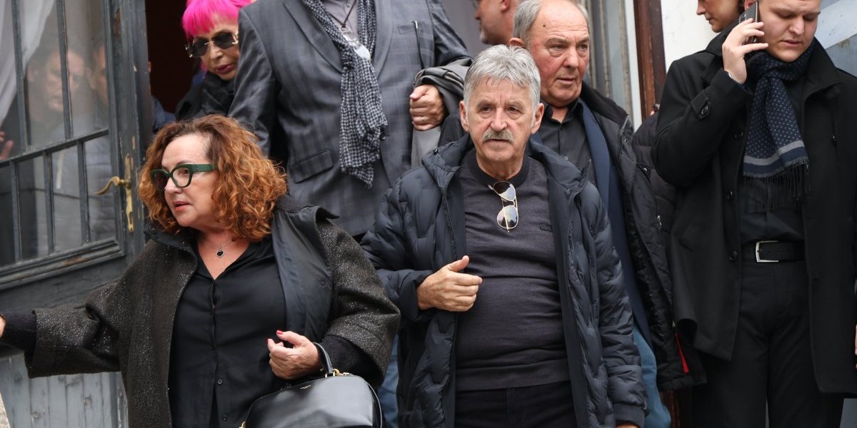 Kolege na komemoraciji Halidu Bešliću