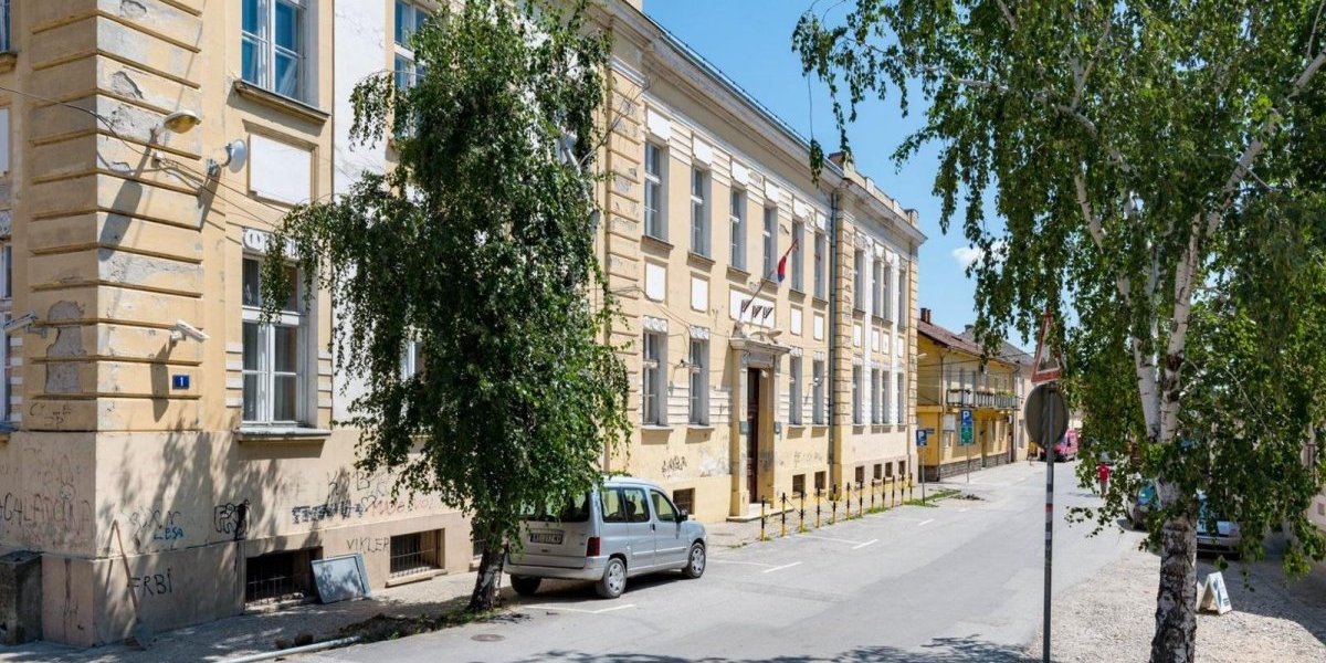 Bezbednost dece važnija od rokova: Opština Sremski Karlovci se oglasila povodom rekonstrukcije osnovne škole