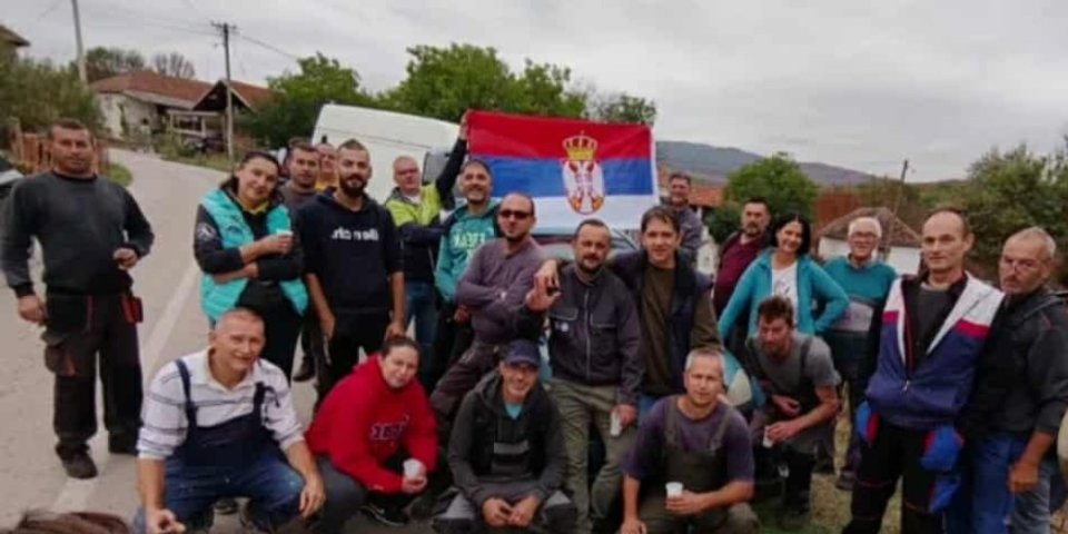 Selo im je bilo u plamenu, ali dižu ga iz pepela:  To je lokalpatriotizam