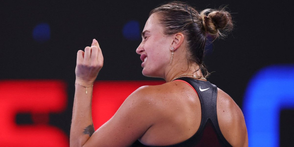 Šta? Zašto niko nije reagovao? Sabalenka divlja na terenu, radi šta hoće (VIDEO)