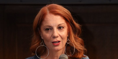 Glumica Jelena Đokić šokirala je mnoge kada se u prvoj sezoni serije "Crna svadba" pojavila u intimnim scenama sa dve žene, o kojima javnost i dalje ne prestaje da priča.