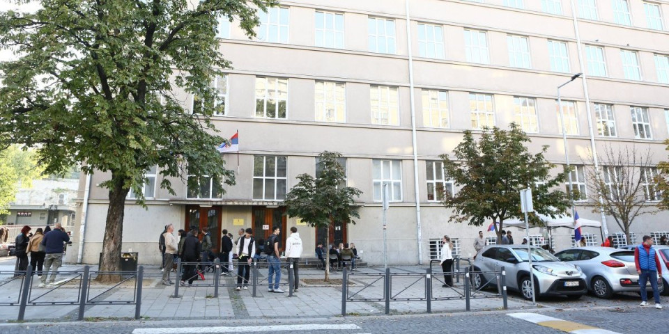 Oglasio se Vuk Stanković: Ovo je novi v.d. direktora Pete beogradske gimnazije