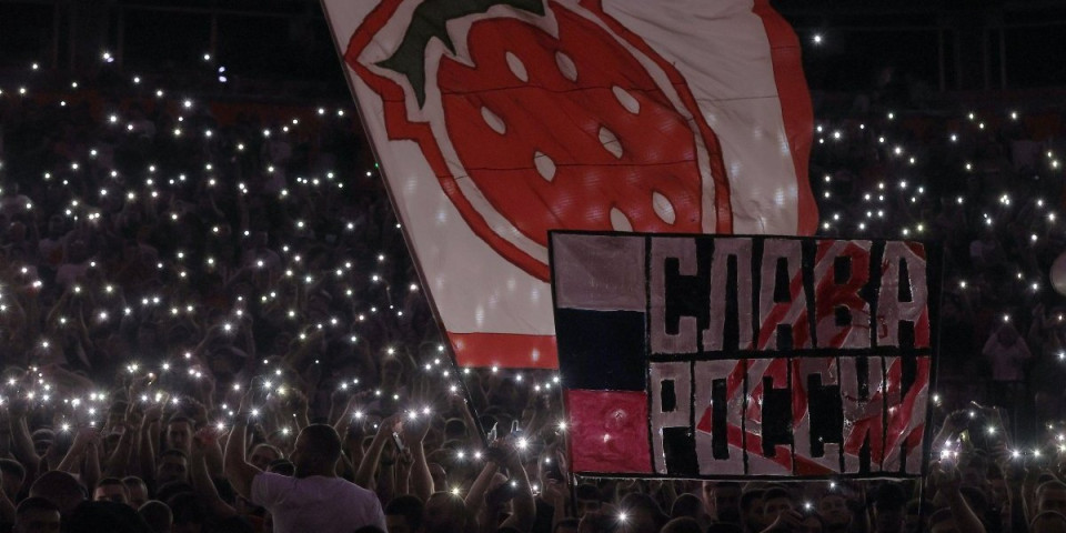 Ovo će ih zaboleti: Navijači Zvezde ruskom pesmom dočekali Žalgiris (VIDEO)