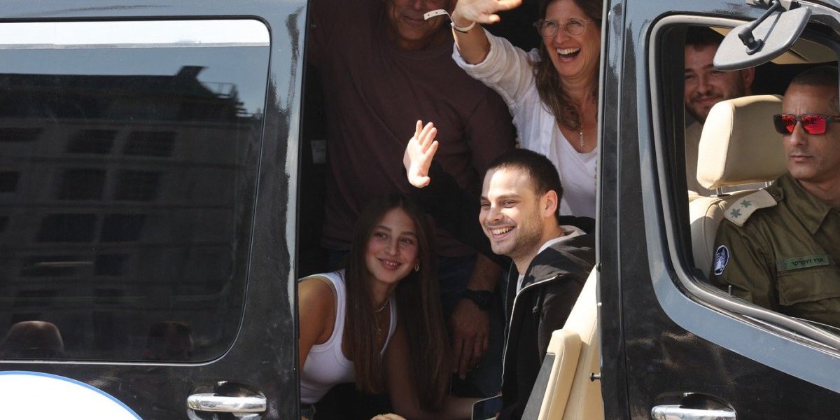 Alon Ohel helikopterom prevezen u bolnicu