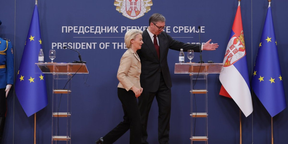 Velika čast ukazana Vučiću i Srbiji! Predsednik Srbije sa dvoje najvažnijih ljudi EU - gost je Ursule fon der Lajen, prisustvuje i Antonio Košta
