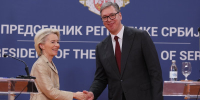 Predsednik Srbije Aleksandar Vučić oglasio se nakon posete predsednice Evropske komisije Ursule fon der Lajen Beogradu i ponovo istakao da je za našu zemlju članstvo u Evropskoj uniji ključno strateško opredeljenje i glavni pravac spoljne politike Srbije.