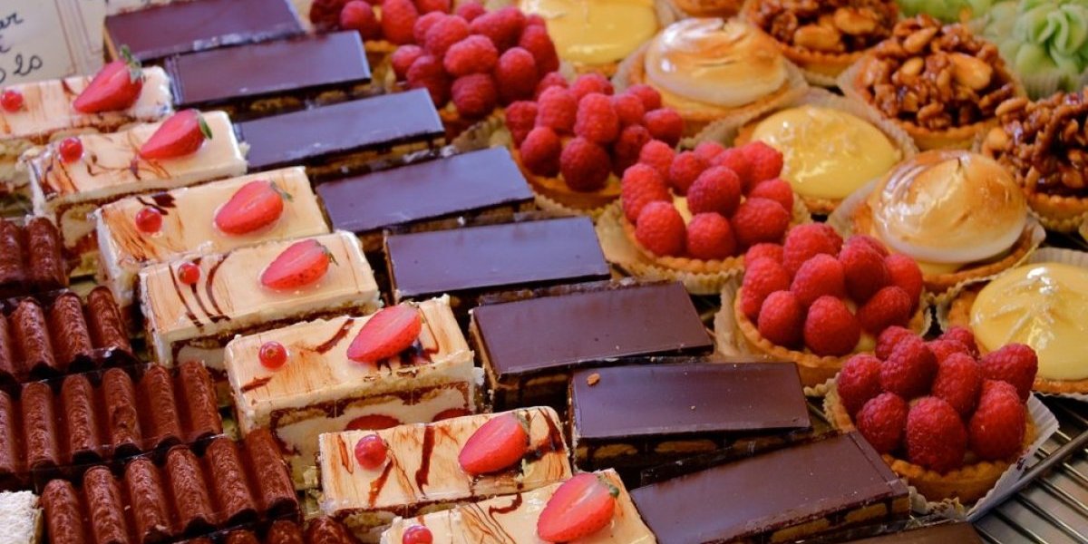 Sačuvajte slavske kolače i za drugi dan: Kako da ostanu što duže sveži - ukus kao da su sad napravljeni