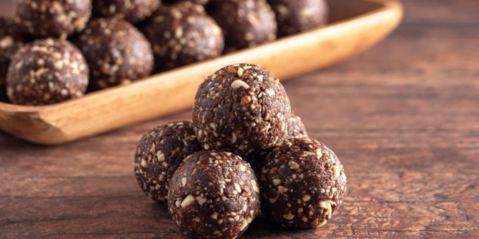 Slavske kuglice od 3 sastojka: Brze i izdašne - nestaju sa ovala za tili čas