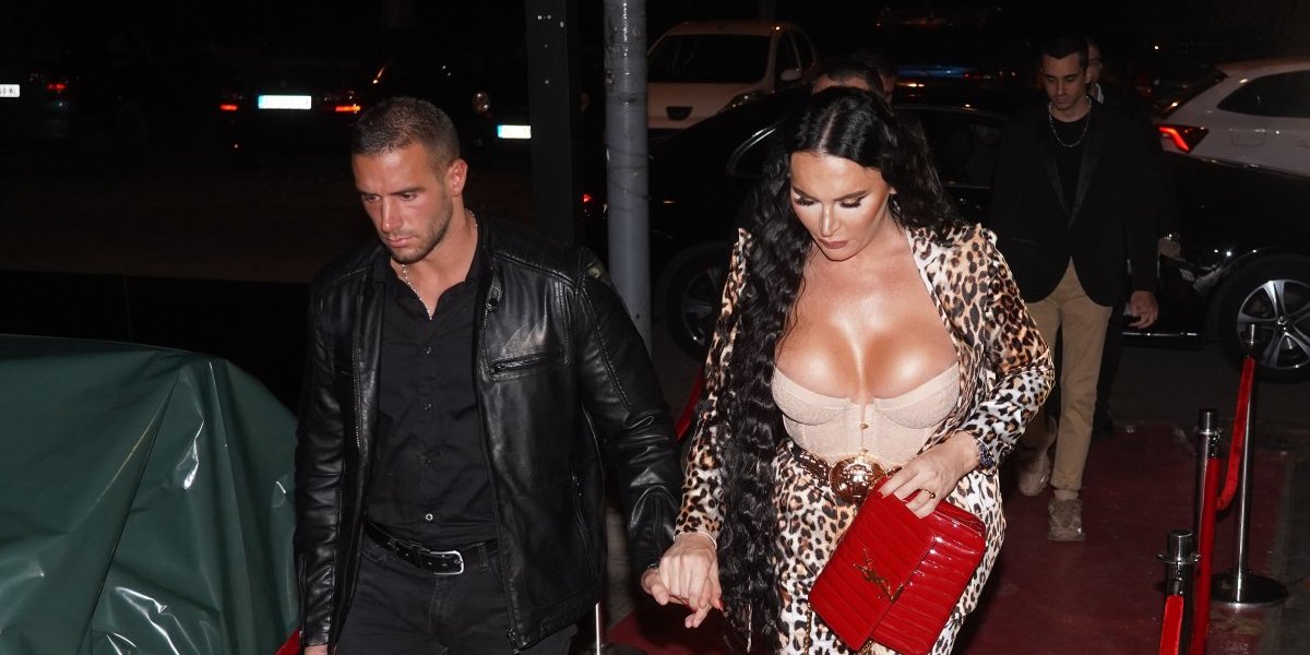 Transrodnoj pevačici produžen pritvor - Ostaje tri meseca iza rešetaka