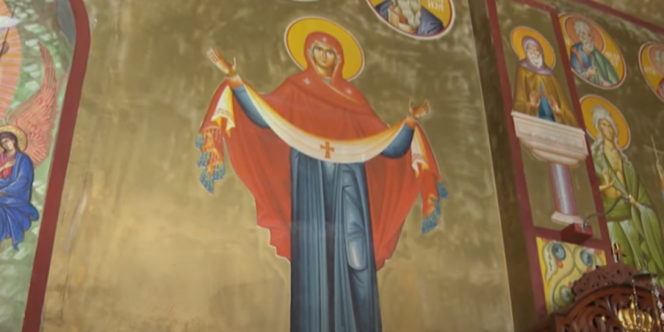 Svetinja koja je vekovima čuvana stigla u Petrovaradin: Evo kada će vernici moći da se poklone i zatraže isceljenje