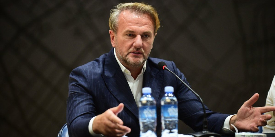 Ostoja odbrusio kritičarima: Mogao sam deci 50 stanova da kupim, a ja sam ulagao u klub