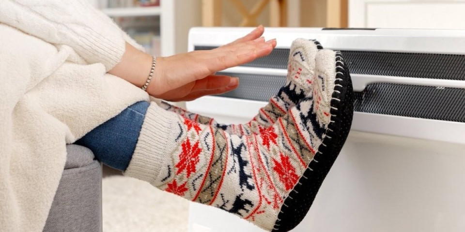 Hladne ruke i stopala su alarm za uzbunu: Često se zanemaruju, a ukazuju na opasnu bolest