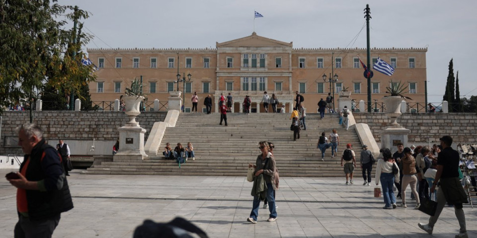 Šokantna odluka grčkog parlamenta: Evo koliko će od sada Grci morati da rade