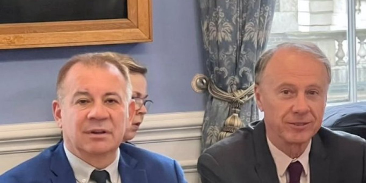 ŠOK FOTOGRAFIJE: Sa kim su i zašto šef Železnice Bojović i rektor Đokić sastančili u Londonu dva dana pre pada nadstrešnice?! (FOTO/VIDEO)