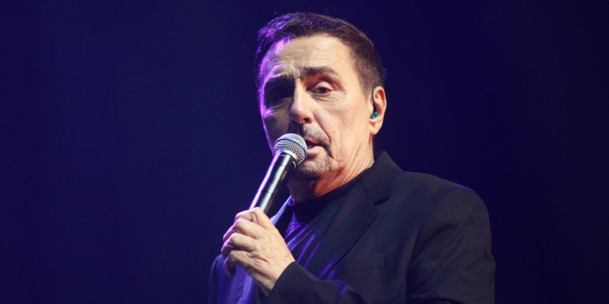 Kebu sin usred koncerta ostavio bez teksta: Izašao na binu i saopštio mu srećne vesti