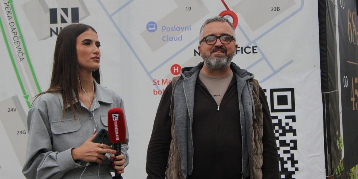 Dragan J. Vučićević ispred Informera